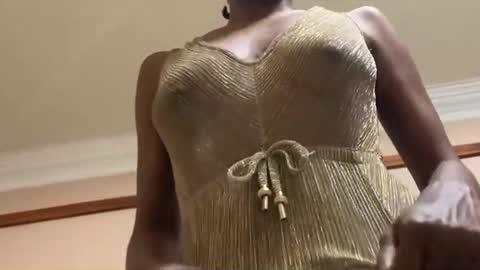 thenymphshow online show from October 28, 2025, 7:05 pm