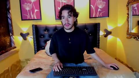theo_riviera online show from May 28, 2026, 10:40 pm