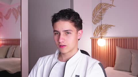 Snapshot of theohawke_ chatting on February 2, 2025, 12:57 pm THEO- MATEO online show from February 2, 2025, 12:57 pm