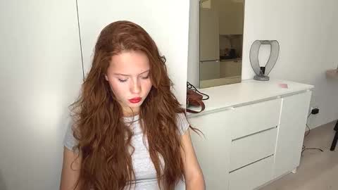 Snapshot of theolamaurais chatting on September 18, 2025, 5:20 am Mia online show from September 18, 2025, 5:20 am