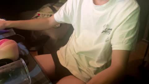 theothede19cm online show from October 25, 2025, 7:41 pm