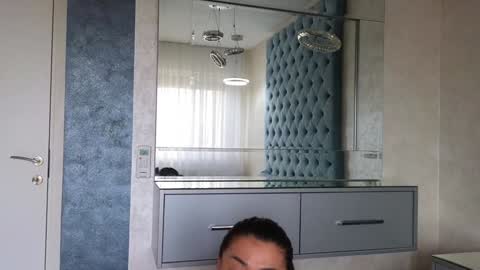Snapshot of theowonder chatting on January 15, 2025, 12:47 pm Theowonder online show from January 15, 2025, 12:47 pm