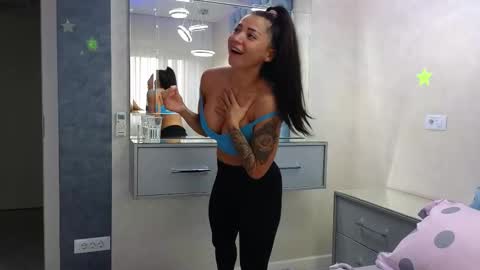 Theowonder online show from November 26, 2025, 6:14 am