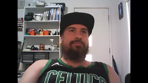 Snapshot of theozbeardguy chatting on January 19, 2025, 5:15 am aussiebeard online show from January 19, 2025, 5:15 am