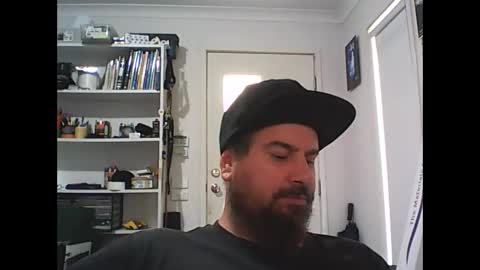 Snapshot of theozbeardguy chatting on February 13, 2025, 2:34 am aussiebeard online show from February 13, 2025, 2:34 am