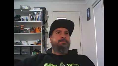 aussiebeard online show from May 18, 2026, 1:45 am