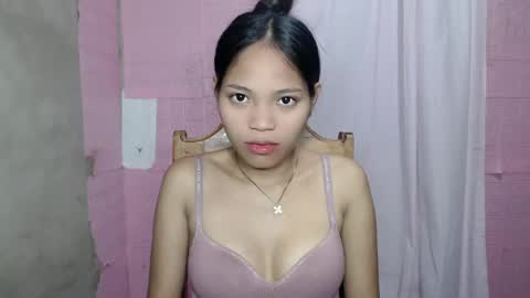 Snapshot of thepowergirll chatting on June 25, 2026, 5:17 pm fin online show from June 25, 2026, 5:17 pm