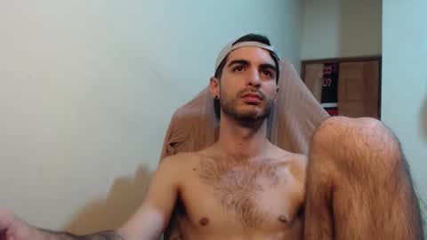 Snapshot of therazhanen chatting on October 15, 2025, 6:02 am Santiago Enrique online show from October 15, 2025, 6:02 am