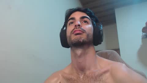 Snapshot of therazhanen chatting on November 9, 2025, 2:10 am Santiago Enrique online show from November 9, 2025, 2:10 am