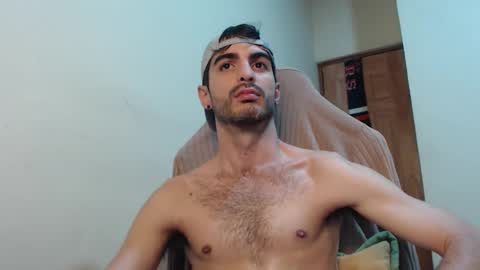 Santiago Enrique online show from November 30, 2025, 4:38 am