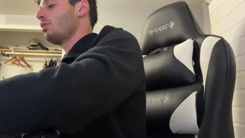 therealdylansdick online show from September 28, 2025, 2:50 am