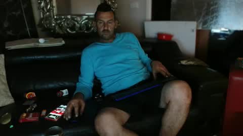 Snapshot of therealkurva4u chatting on October 3, 2025, 7:00 pm therealkurva4u online show from October 3, 2025, 7:00 pm