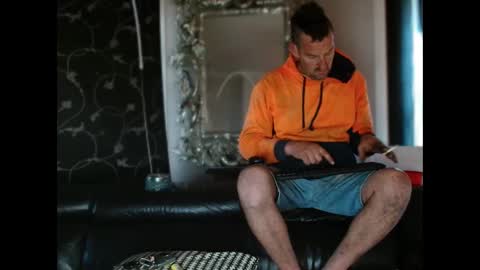 Snapshot of therealkurva4u chatting on October 9, 2025, 7:56 pm therealkurva4u online show from October 9, 2025, 7:56 pm