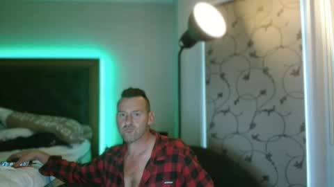 Snapshot of therealkurva4u chatting on October 16, 2025, 8:10 pm therealkurva4u online show from October 16, 2025, 8:10 pm