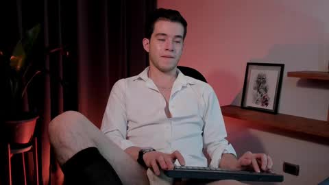 Snapshot of therealmartincox chatting on February 26, 2025, 12:05 am 4th online show from February 26, 2025, 12:05 am