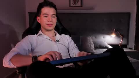 Snapshot of therealmartincox chatting on October 29, 2025, 4:53 pm 4th online show from October 29, 2025, 4:53 pm