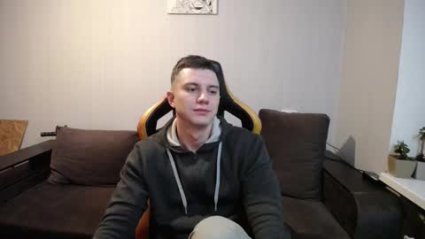 Nick   online show from November 7, 2025, 10:10 pm