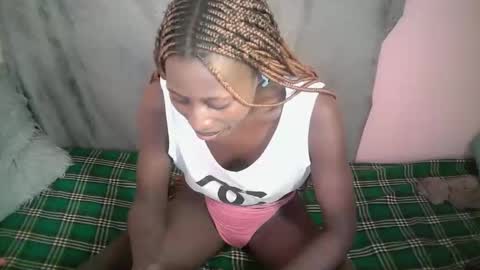 Snapshot of therry_heart chatting on November 26, 2025, 9:54 am hearty online show from November 26, 2025, 9:54 am