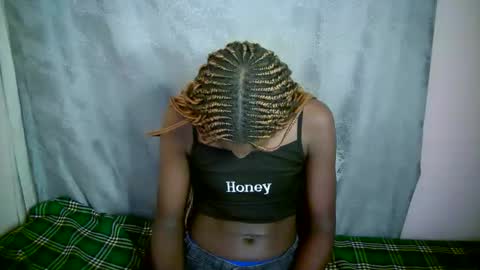 Snapshot of therry_heart chatting on November 28, 2025, 10:51 am hearty online show from November 28, 2025, 10:51 am