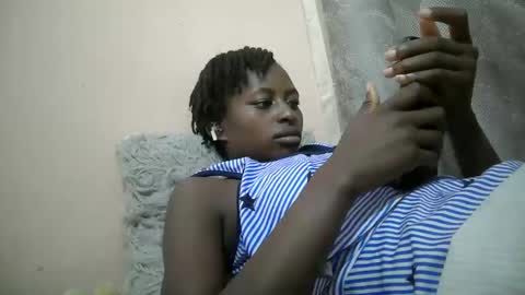 Snapshot of therry_heart chatting on February 7, 2026, 9:40 pm hearty online show from February 7, 2026, 9:40 pm