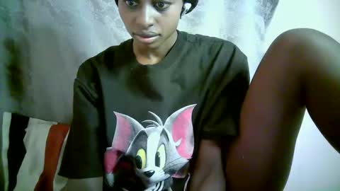 Snapshot of therry_heart chatting on February 15, 2026, 4:42 am hearty online show from February 15, 2026, 4:42 am