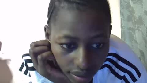 Snapshot of therry_heart chatting on March 9, 2026, 3:16 pm hearty online show from March 9, 2026, 3:16 pm