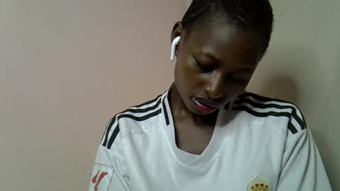 Snapshot of therry_heart chatting on March 16, 2026, 6:34 pm hearty online show from March 16, 2026, 6:34 pm