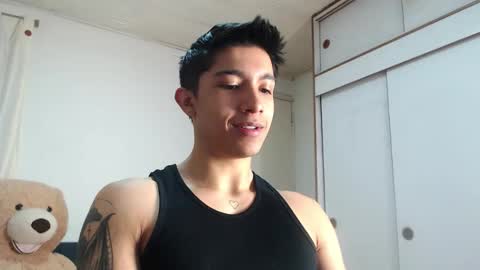 Snapshot of thesaint_xxx chatting on February 26, 2026, 8:13 am thesaint_xxx online show from February 26, 2026, 8:13 am