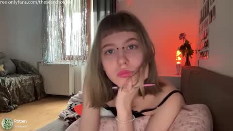 Snapshot of thesearchofgod chatting on November 7, 2025, 8:25 am LISA online show from November 7, 2025, 8:25 am