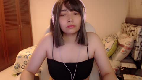 Snapshot of thetalkingbutt chatting on December 4, 2024, 11:02 pm Mai online show from December 4, 2024, 11:02 pm