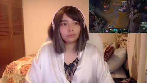 Snapshot of thetalkingbutt chatting on February 15, 2025, 3:42 am Mai online show from February 15, 2025, 3:42 am