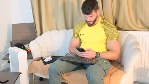 TheTop online show from November 4, 2025, 7:35 pm