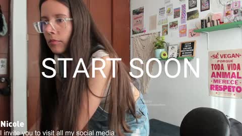 Snapshot of thetropicalseduction chatting on January 31, 2025, 8:43 pm Nicole online show from January 31, 2025, 8:43 pm