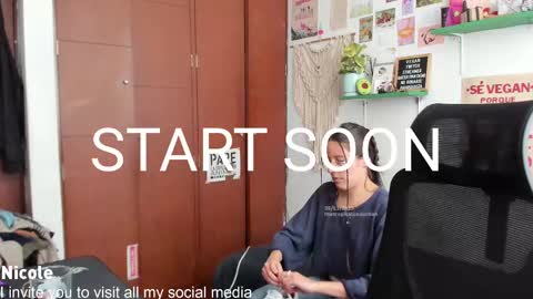 Snapshot of thetropicalseduction chatting on March 5, 2025, 8:10 pm Nicole online show from March 5, 2025, 8:10 pm