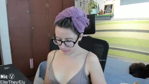 Snapshot of thetropicalseduction chatting on February 9, 2026, 10:14 pm Nicole online show from February 9, 2026, 10:14 pm