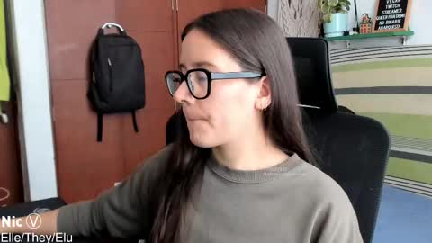 Snapshot of thetropicalseduction chatting on February 17, 2026, 1:40 pm Nicole online show from February 17, 2026, 1:40 pm