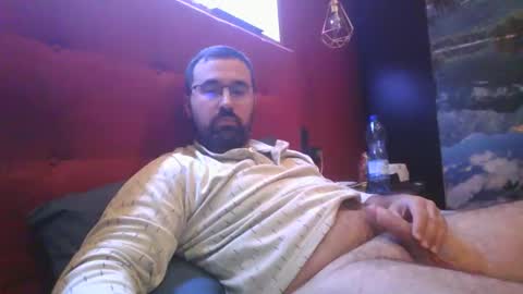 Carlos1990 online show from December 19, 2024, 2:34 am