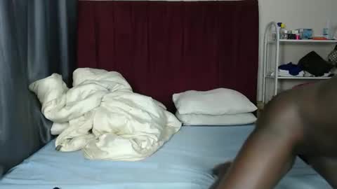 thewetpie online show from October 28, 2025, 1:31 am