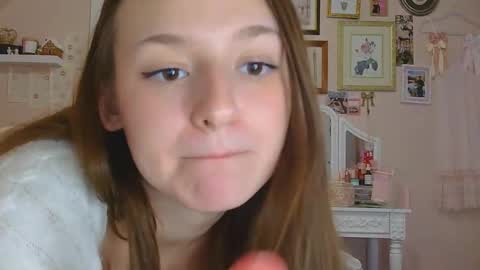 Snapshot of theyalllikecarmen chatting on December 4, 2024, 4:54 am Carmen online show from December 4, 2024, 4:54 am