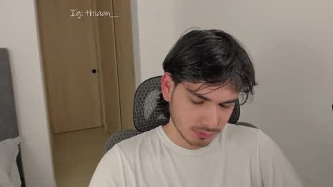 thiaan__ online show from January 5, 2026, 11:30 pm