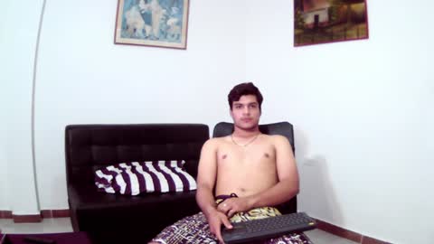 Snapshot of thiago__diaz chatting on January 30, 2025, 2:15 pm Thiago Diaz online show from January 30, 2025, 2:15 pm