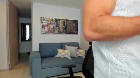 Snapshot of thiago_driussi chatting on February 4, 2025, 8:35 am thiago_driussi online show from February 4, 2025, 8:35 am