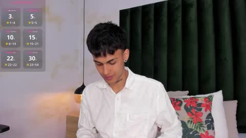 Snapshot of thiago_hard chatting on September 16, 2025, 1:28 am Thiago online show from September 16, 2025, 1:28 am