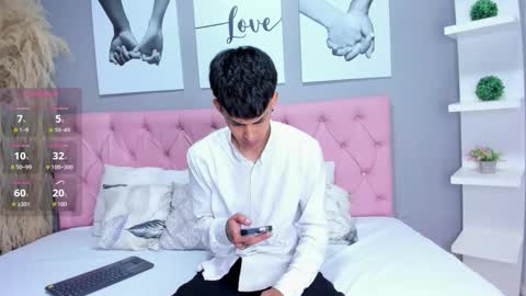 Snapshot of thiago_hard chatting on September 22, 2025, 1:02 pm Thiago online show from September 22, 2025, 1:02 pm
