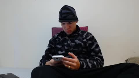 Snapshot of thiago_hot_boy chatting on January 3, 2025, 9:25 am Thiago independent model online show from January 3, 2025, 9:25 am