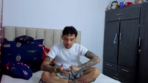 thiago_mille online show from August 8, 2026, 4:03 am