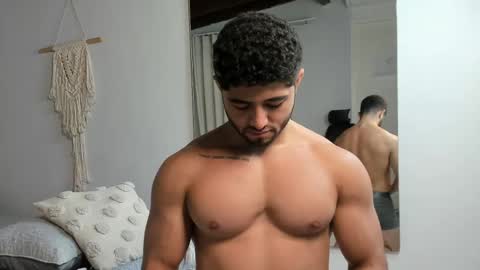 THIAGO online show from May 12, 2026, 7:00 pm
