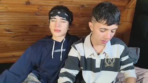 thiago_n_sam online show from October 25, 2025, 11:54 pm
