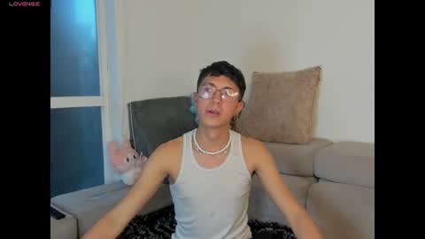Snapshot of thiago_n_sam chatting on July 26, 2026, 11:11 pm thiago_n_sam online show from July 26, 2026, 11:11 pm