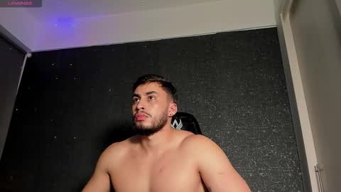 THIAGO MENESES online show from February 25, 2026, 2:43 am